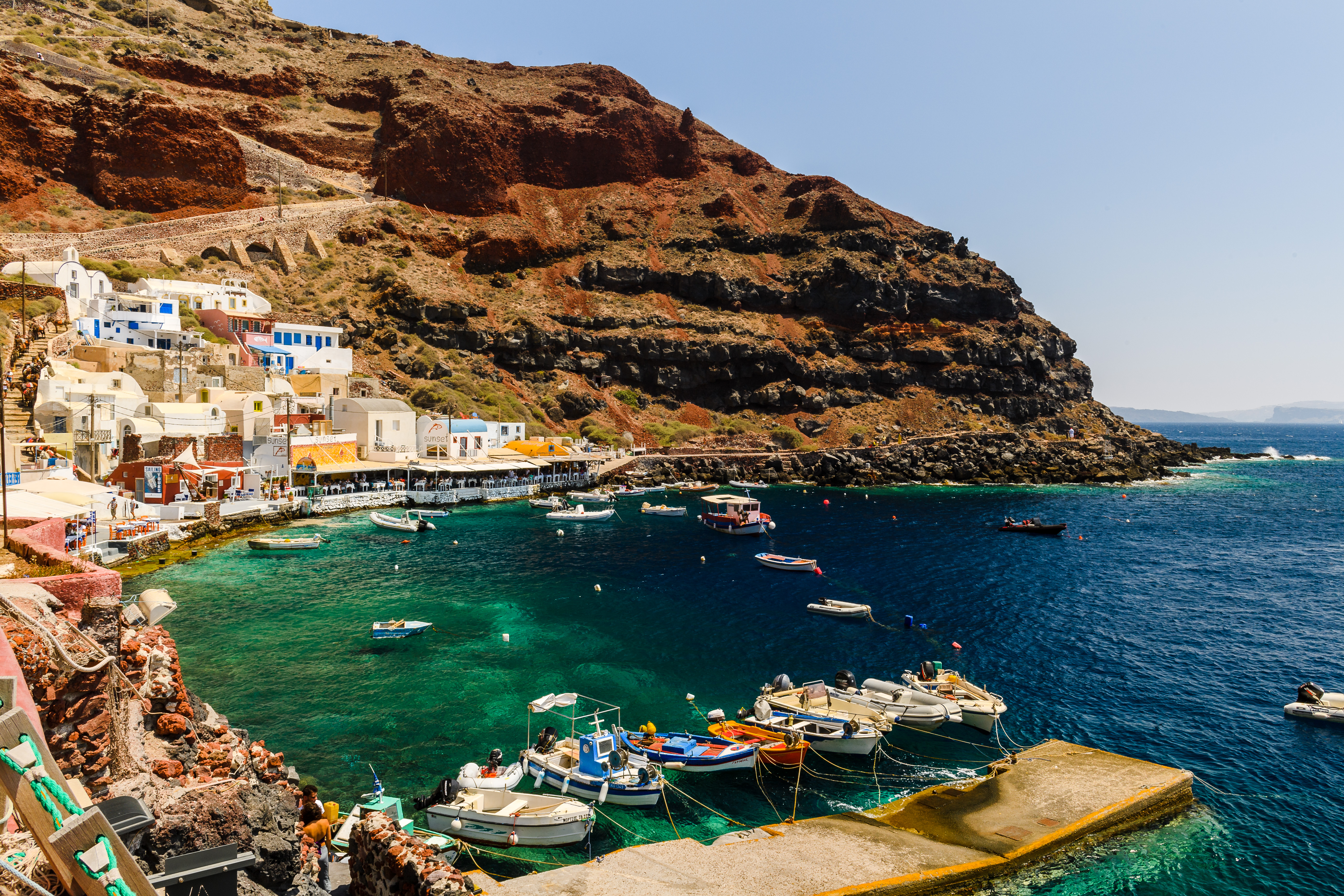 Featured image of post Amoudi Bay Santorini