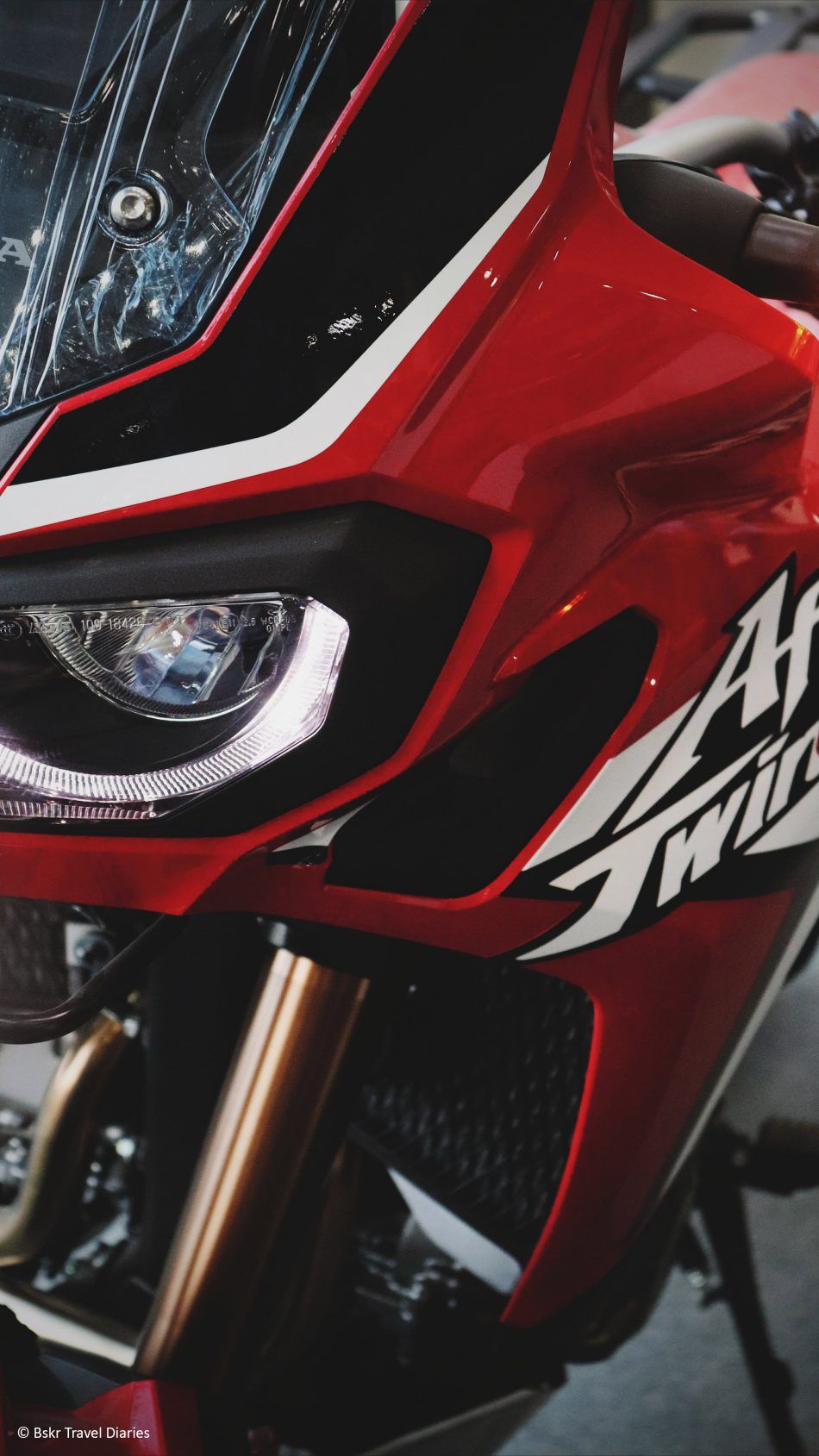 Featured image of post Iphone Africa Twin Wallpaper