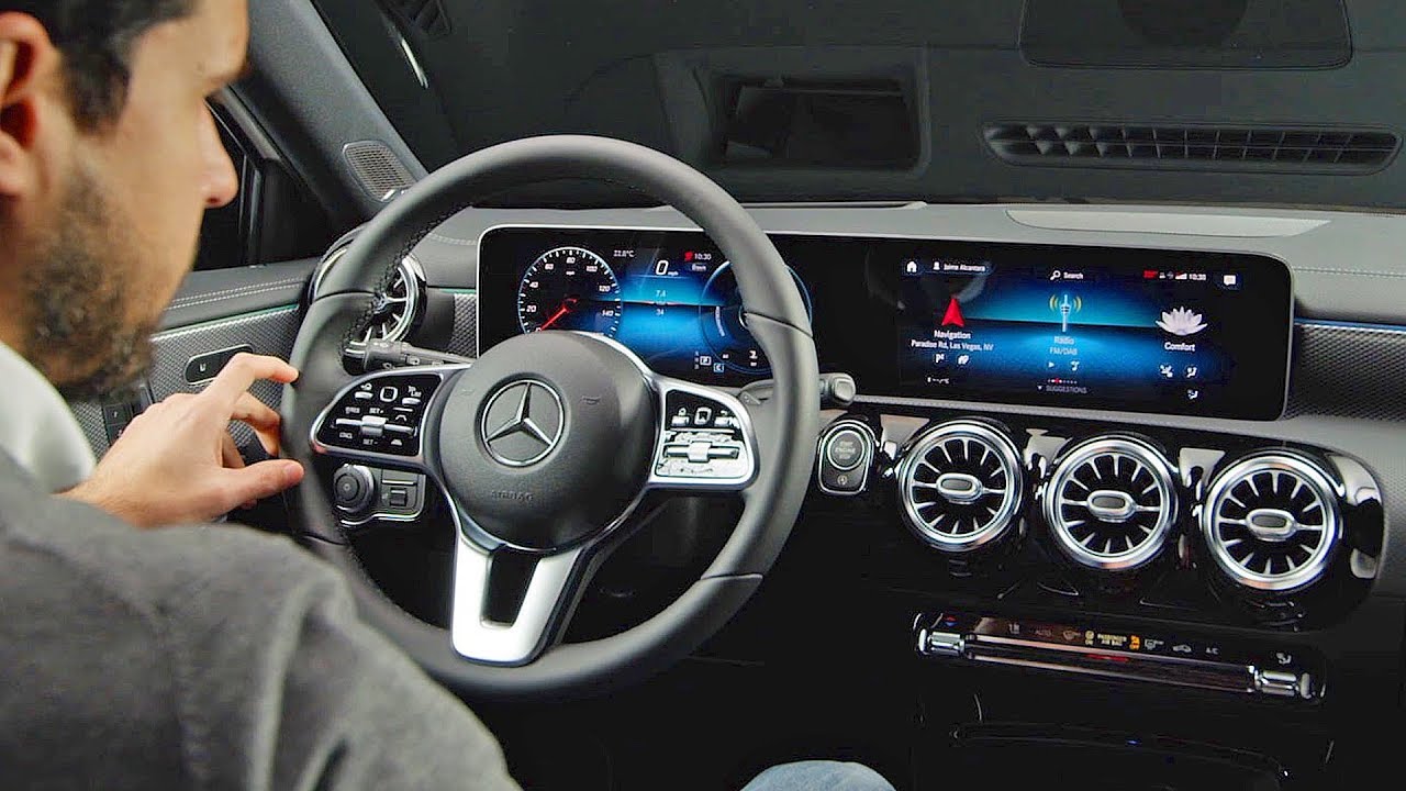 Featured image of post Mercedes A Class 2018 Inside